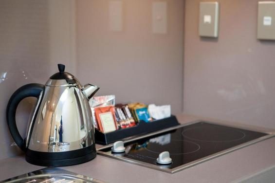 1-Bedroom Suite